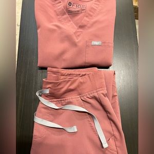 Figs Scrubs Set ( Mauve )